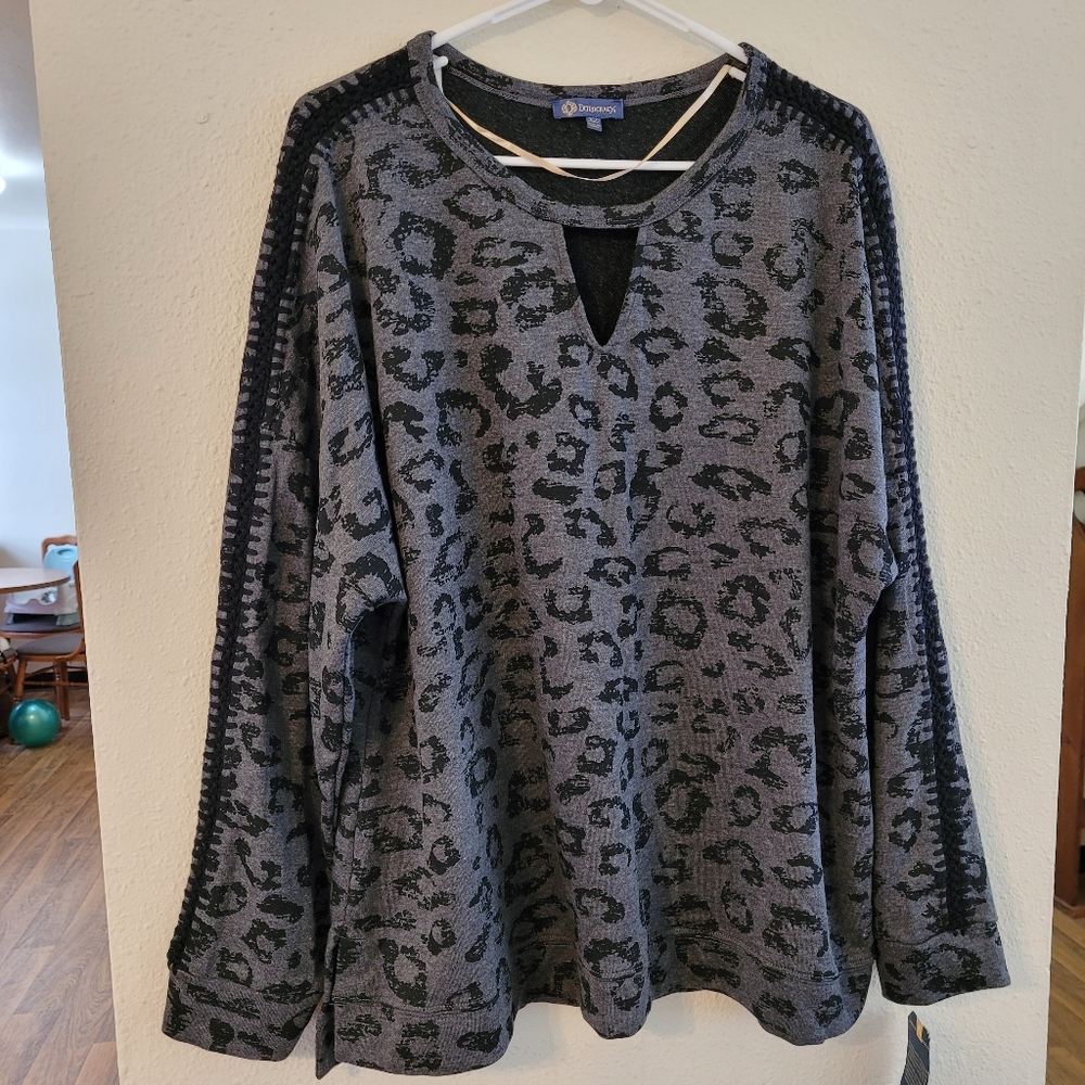 🌕 Women's long sleeve sweater